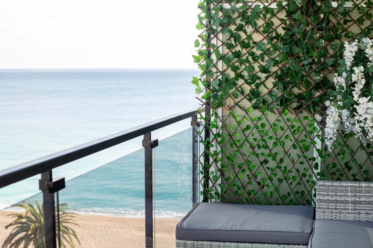 Apartamento Septimo Cielo Primera Linea De Mar Бланес Экстерьер фото